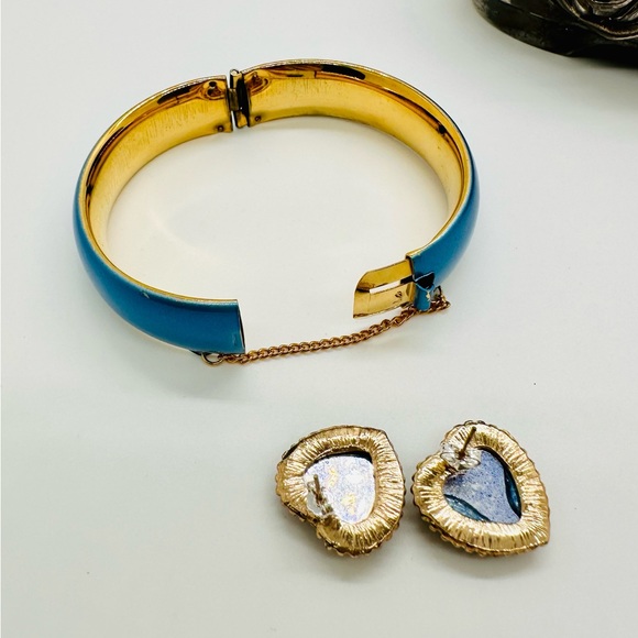Vintage Blue Bracelet & 💙 Druzy Earrings - Picture 13 of 13